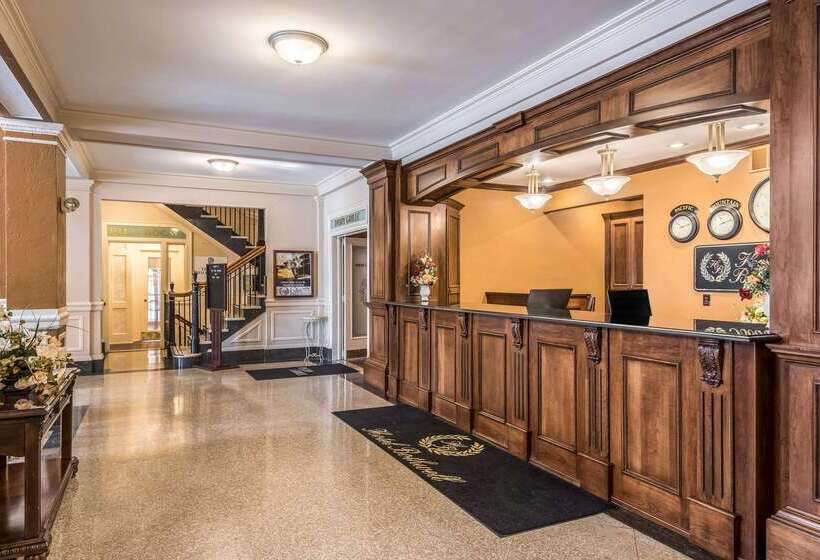 Bothwell Sedalia Central District, Ascend Hotel Collection