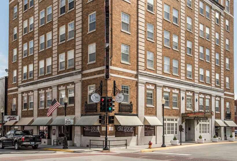 Bothwell Sedalia Central District, Ascend Hotel Collection