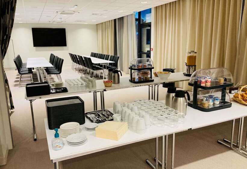 Brit Hotel Ker Lann Aeroport   Parc Expo