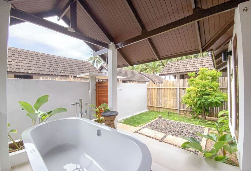 فندق Chumphon Cabana Resort