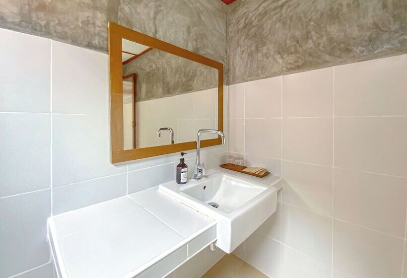 فندق Chumphon Cabana Resort