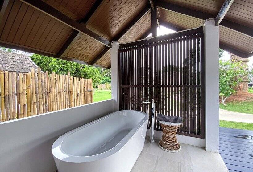 酒店 Chumphon Cabana Resort