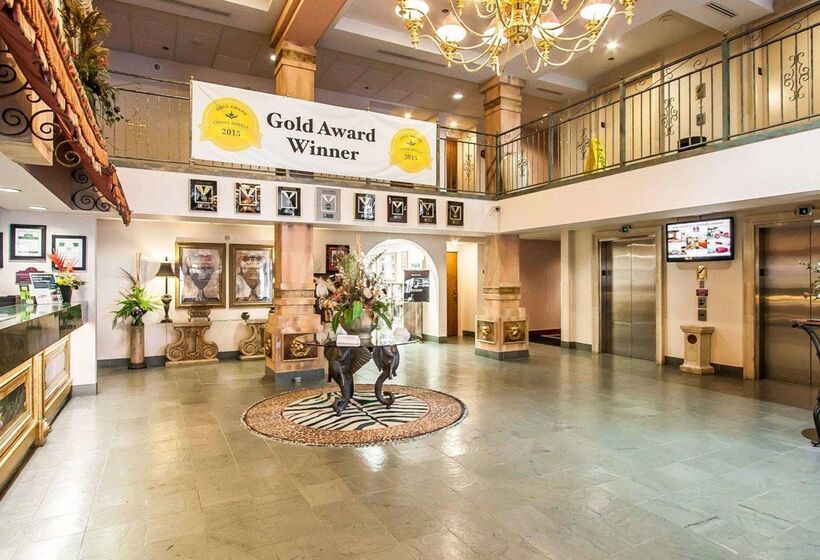 ホテル Clarion Inn Branson