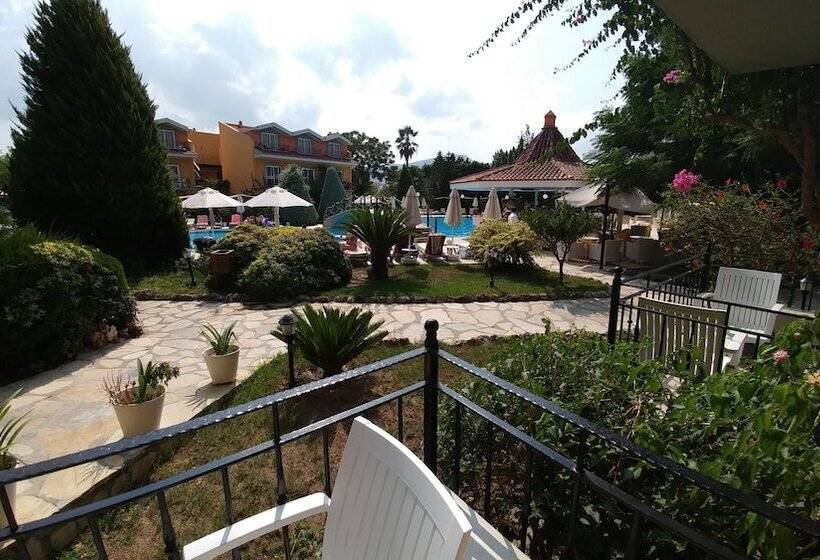 Отель Club Alla Turca