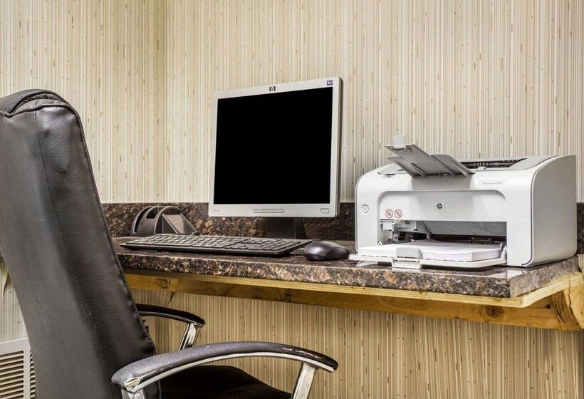 فندق Comfort Inn & Suites At Stone Mountain