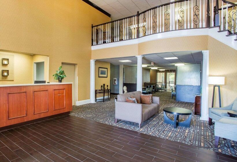 فندق Comfort Inn & Suites At Stone Mountain