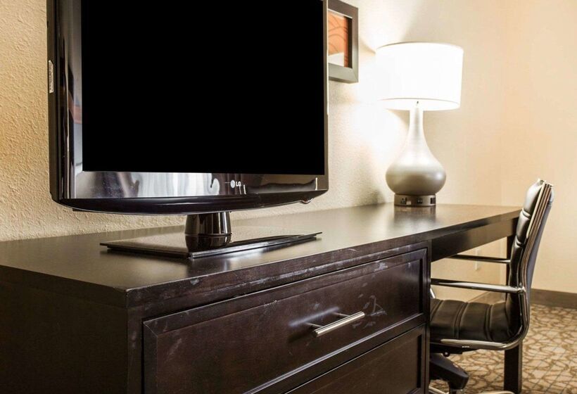 فندق Comfort Inn & Suites At Stone Mountain