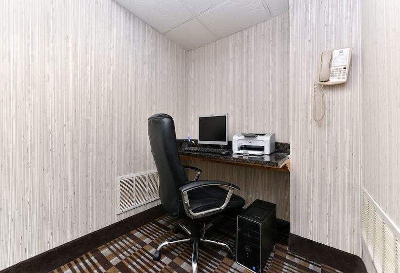 فندق Comfort Inn & Suites At Stone Mountain