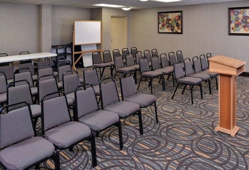 فندق Comfort Inn & Suites At Stone Mountain