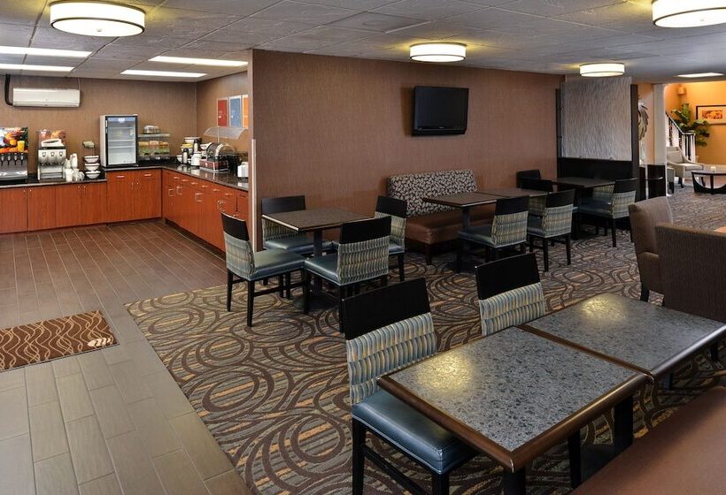 فندق Comfort Inn & Suites At Stone Mountain