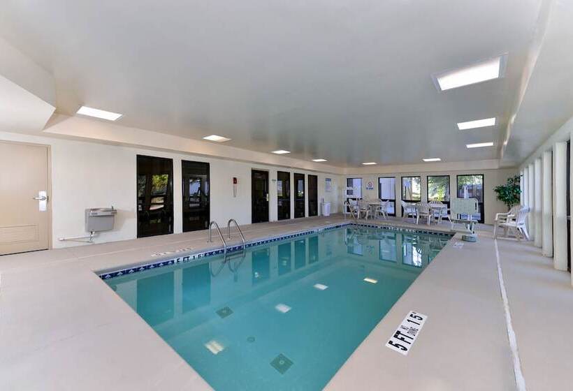 فندق Comfort Inn & Suites At Stone Mountain