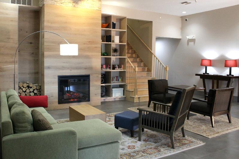 فندق Comfort Inn & Suites Cartersville   Emerson Lake Point