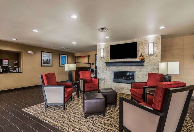 ホテル Comfort Inn & Suites Dayton North