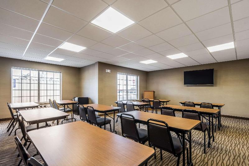 ホテル Comfort Inn & Suites Dayton North