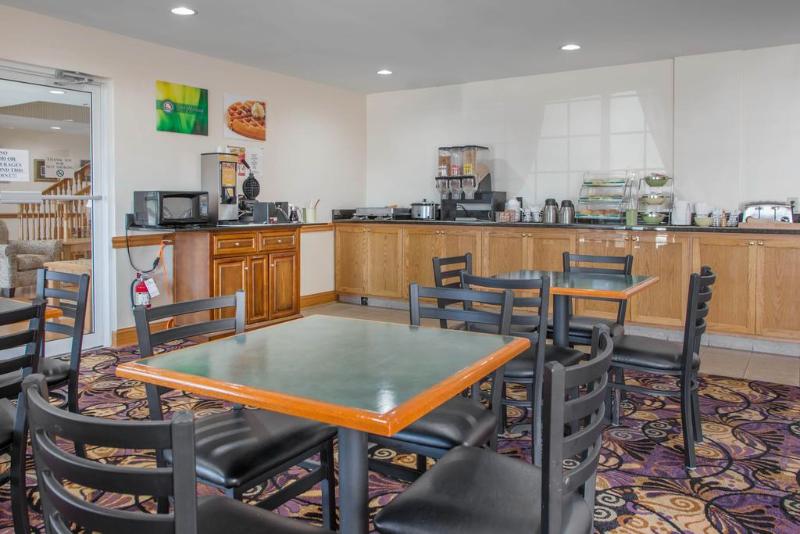 ホテル Comfort Inn & Suites Dayton North