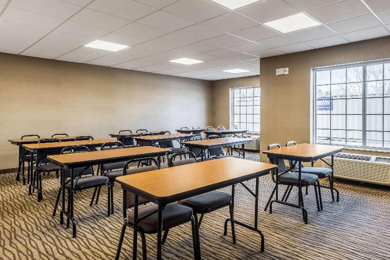 ホテル Comfort Inn & Suites Dayton North