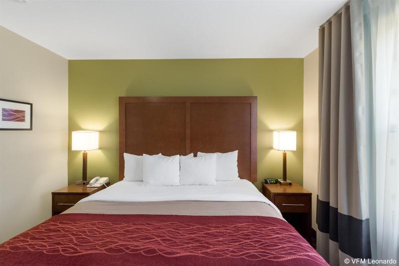 فندق Comfort Inn & Suites Fayettevilleuniversity Area