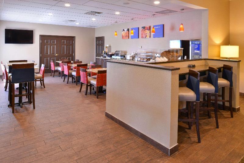 فندق Comfort Inn & Suites Fayettevilleuniversity Area