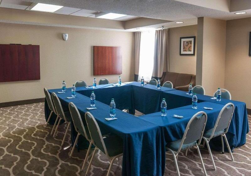 فندق Comfort Inn & Suites