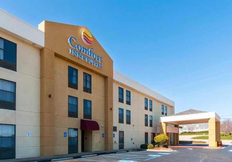 فندق Comfort Inn & Suites