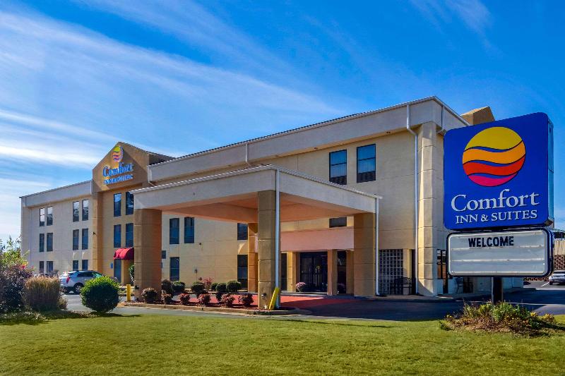 فندق Comfort Inn & Suites