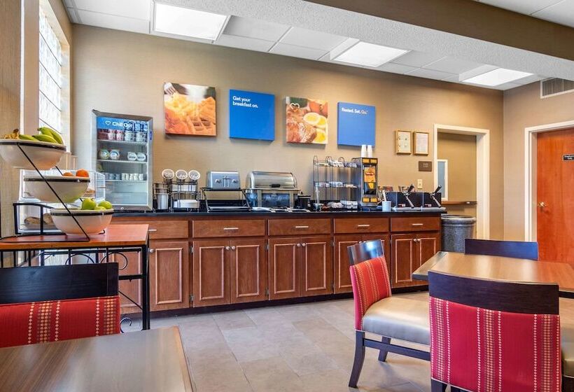 فندق Comfort Inn & Suites