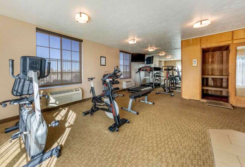 هتل Comfort Inn & Suites Lancaster Antelope Valley