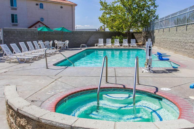 فندق Comfort Inn & Suites Lancaster Antelope Valley