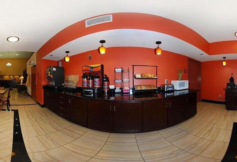 فندق Comfort Inn & Suites