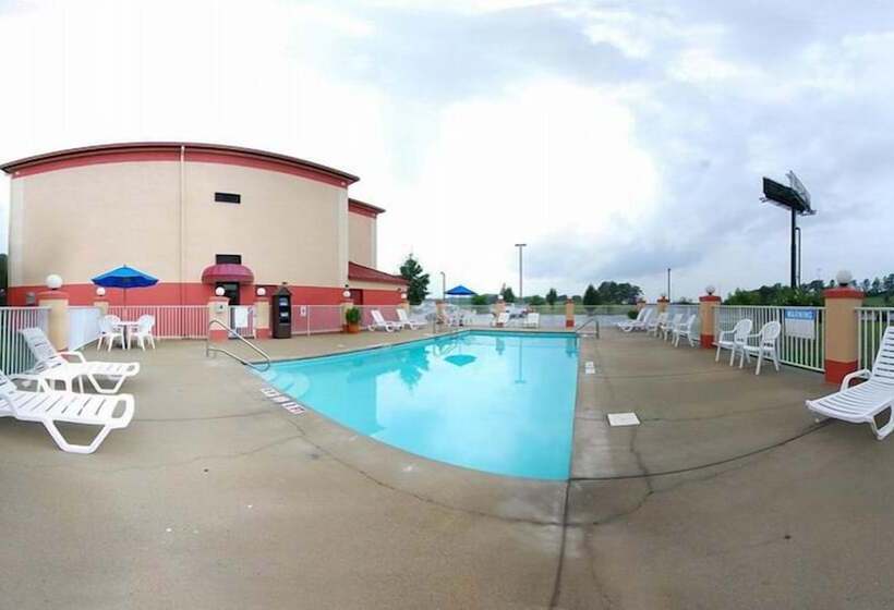 בית מלון כפרי Comfort Inn & Suites