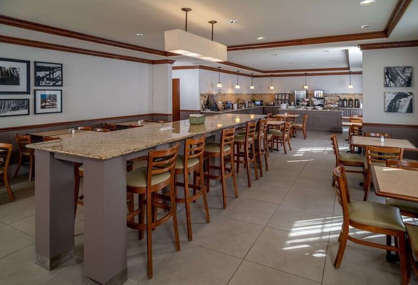 فندق Country Inn & Suites By Radisson, Charleston South, Wv