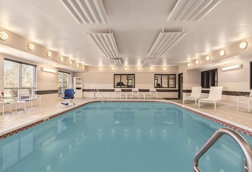 فندق Country Inn & Suites By Radisson, Big Flats , Ny