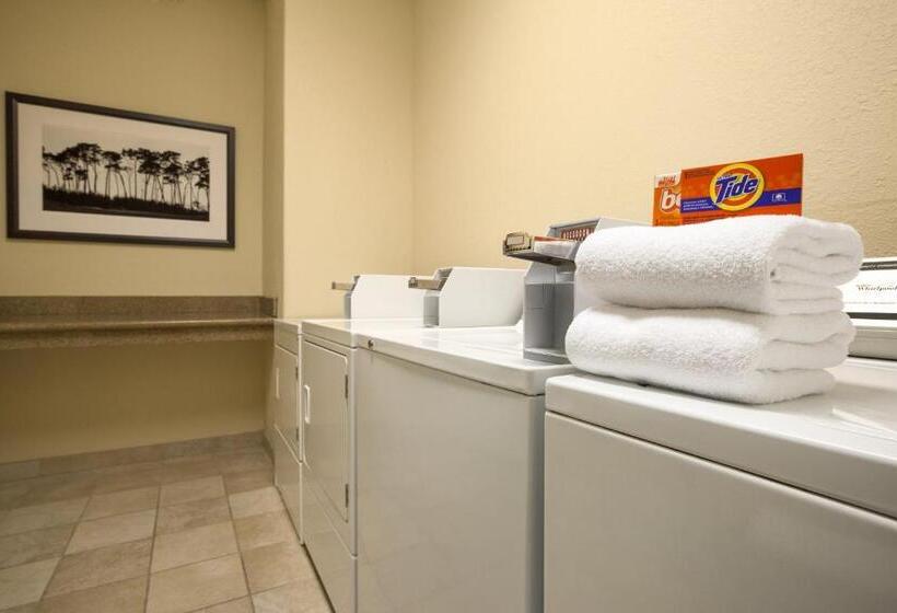 فندق Country Inn & Suites By Radisson, Big Rapids, Mi