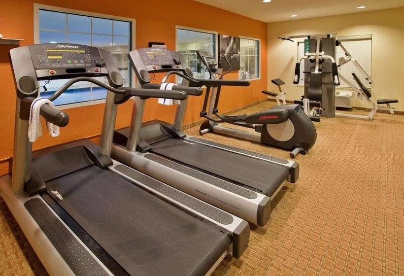 فندق Country Inn & Suites By Radisson, Bloomingtonnormal West, Il