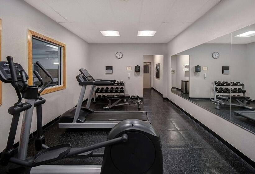 هتل Country Inn & Suites By Radisson, Cincinnati Airport, Ky