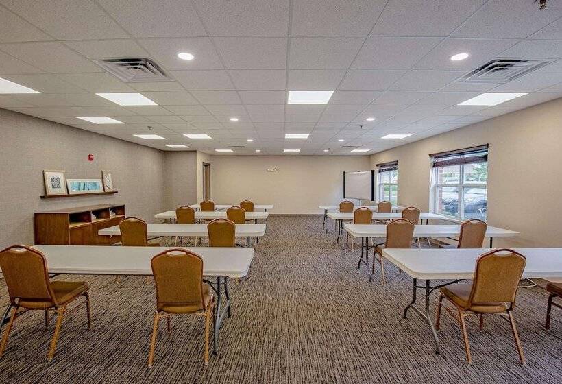 فندق Country Inn & Suites By Radisson, Crystal Lake, Il