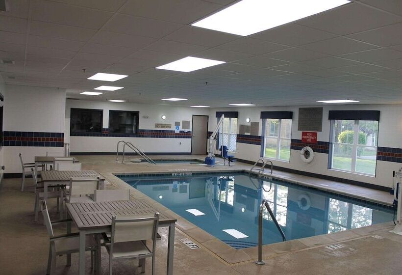 فندق Country Inn & Suites By Radisson, Crystal Lake, Il