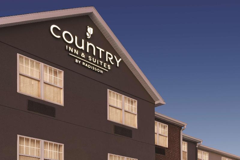Отель Country Inn & Suites By Radisson, Dubuque, Ia