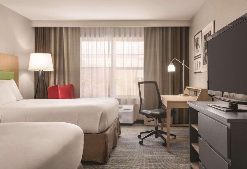 Отель Country Inn & Suites By Radisson, Dubuque, Ia