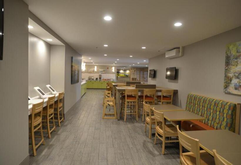 فندق Country Inn & Suites By Radisson, Duluth North, Mn