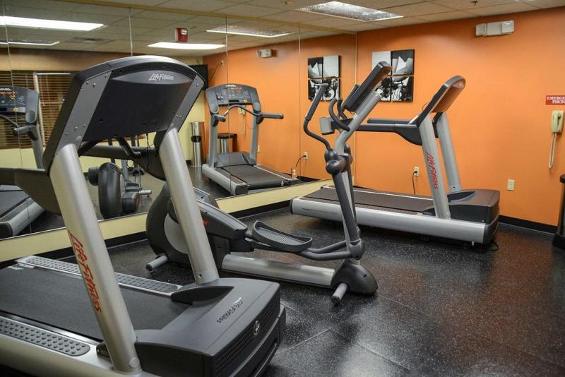 Отель Country Inn & Suites By Radisson, Dundee, Mi