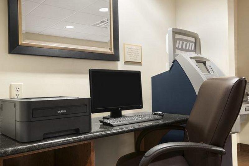 Отель Country Inn & Suites By Radisson, Dundee, Mi