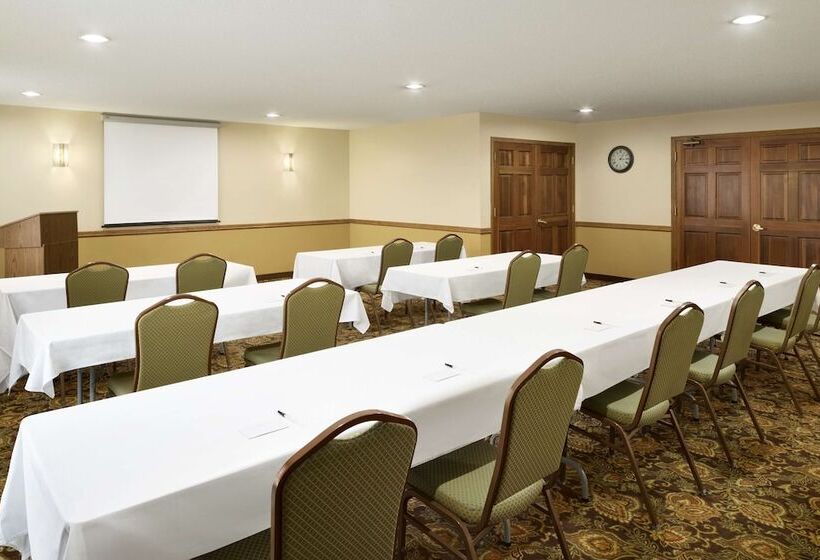 ホテル Country Inn & Suites By Radisson, Grinnell, Ia