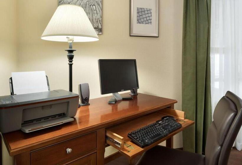 ホテル Country Inn & Suites By Radisson, Grinnell, Ia