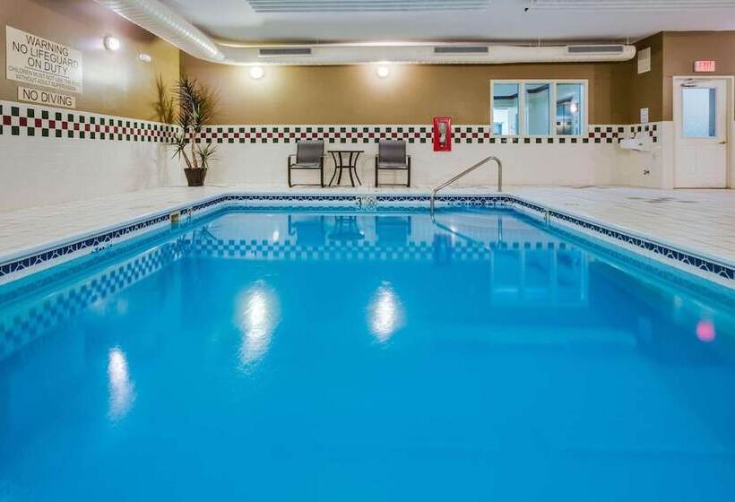 فندق Country Inn & Suites By Radisson, Gurnee, Il