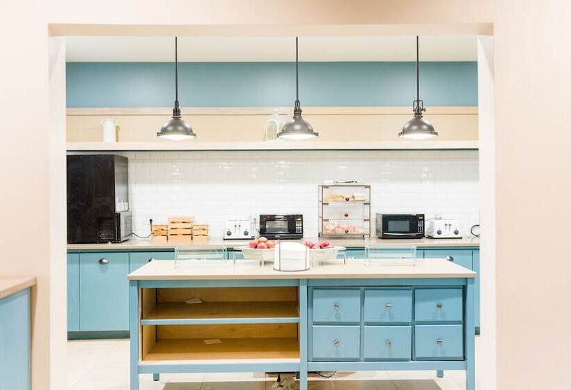 فندق Country Inn & Suites By Radisson, Helen, Ga