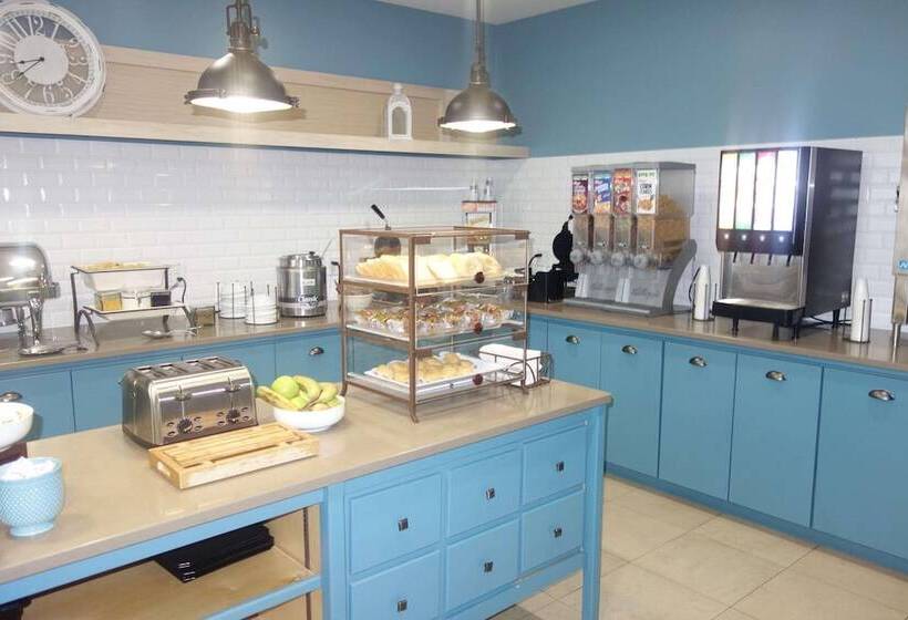 فندق Country Inn & Suites By Radisson, Helen, Ga