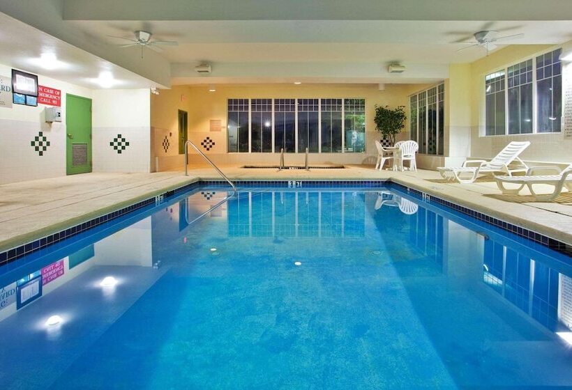 فندق Country Inn & Suites By Radisson, Hiram, Ga