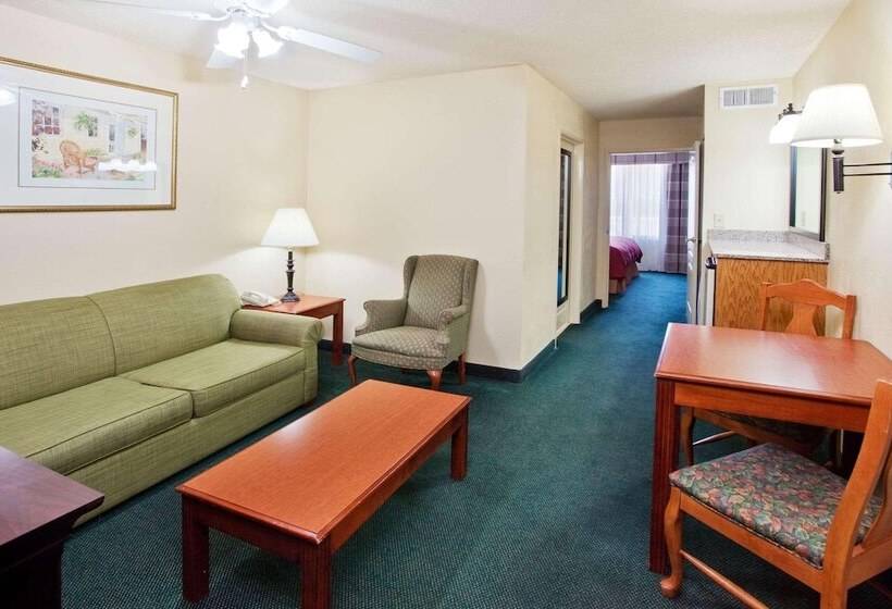 فندق Country Inn & Suites By Radisson, Hiram, Ga