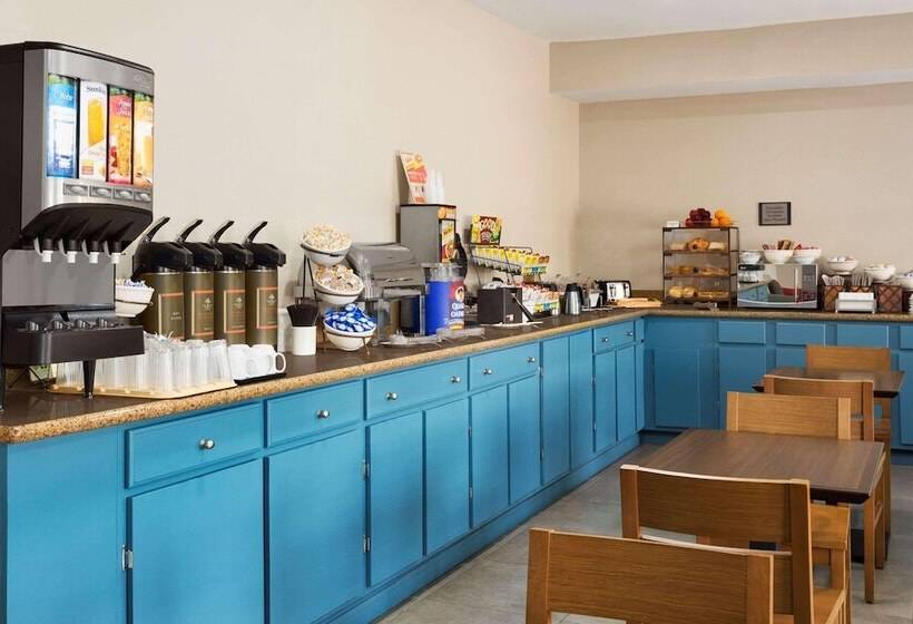 فندق Country Inn & Suites By Radisson, Jacksonairport, Ms